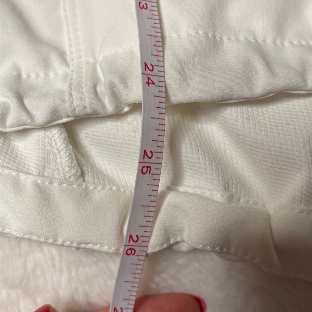 The North Face White/Cream Apex Quarter-Zip Pullover - Picture 16 of 16